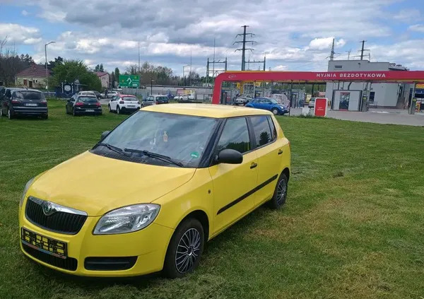 samochody osobowe Skoda Fabia cena 12800 przebieg: 181000, rok produkcji 2009 z Częstochowa